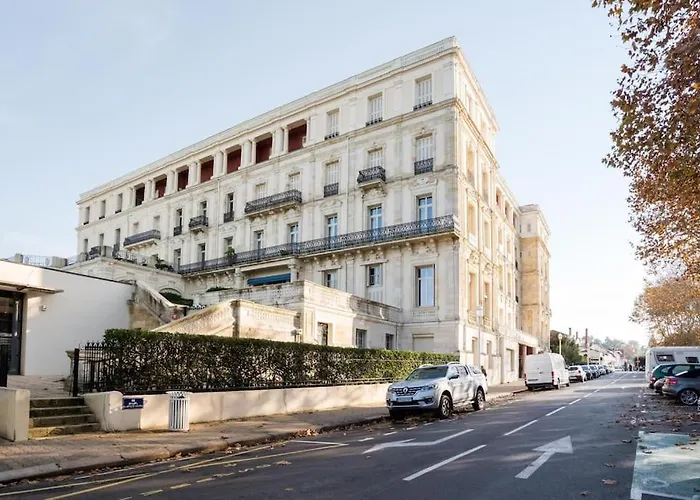 Grand - Magnifique Bord De Apartment