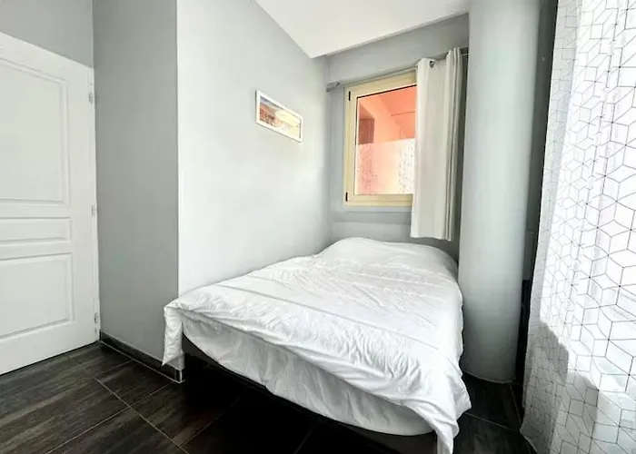 Grand - Magnifique Bord De